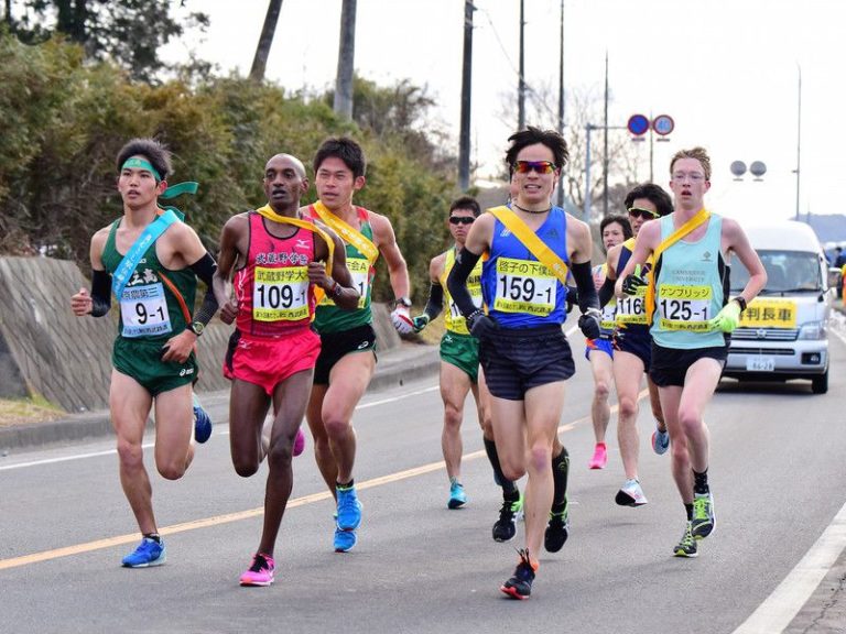 L'Ekiden, un marathon par équipe de 6
