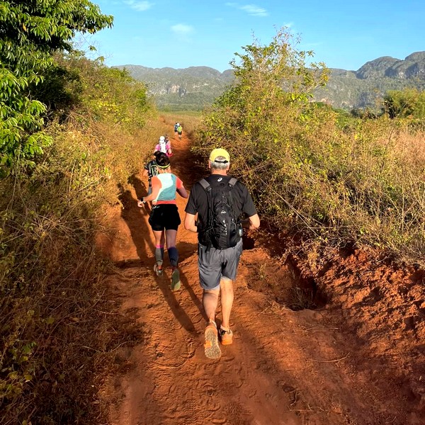 Agence de Voyage Contrastes Running pour des trails nature, ici à Cuba