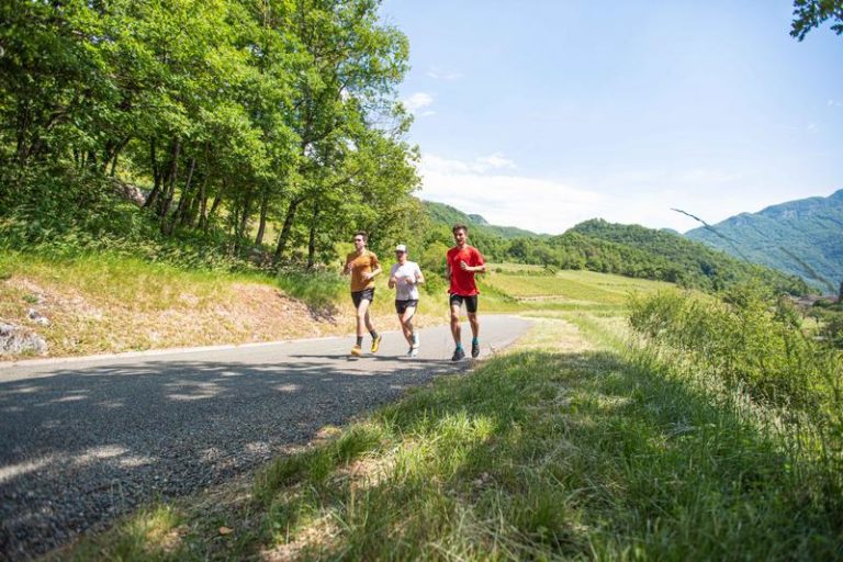 Coureurs marques de textiles running made in France