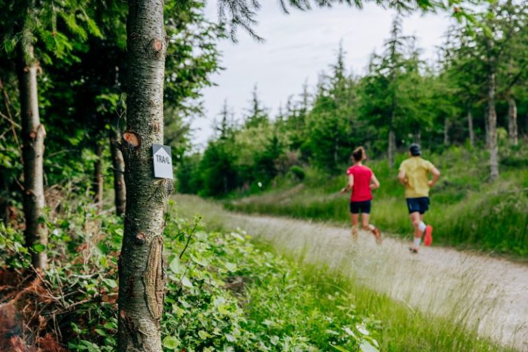 Découvre de nouveaux parcours de trail avec On Piste