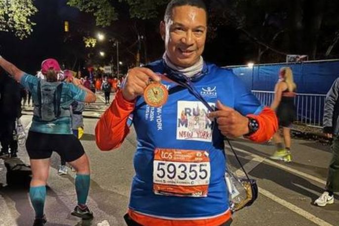 Patrick avec sa médaille de finisher du Marathon de New-York