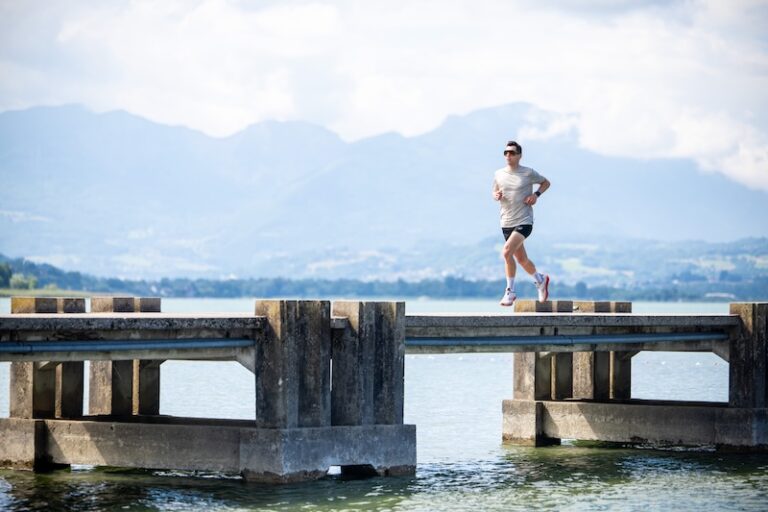 Prépare un 10 km en 35 minutes avec RunMotion Coach