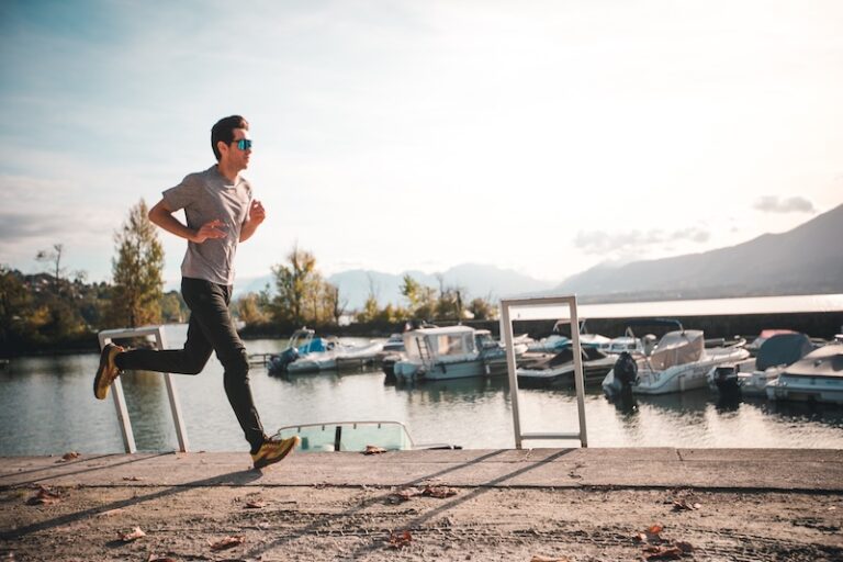 Courir un 10 km en 1h05 avec un plan structuré