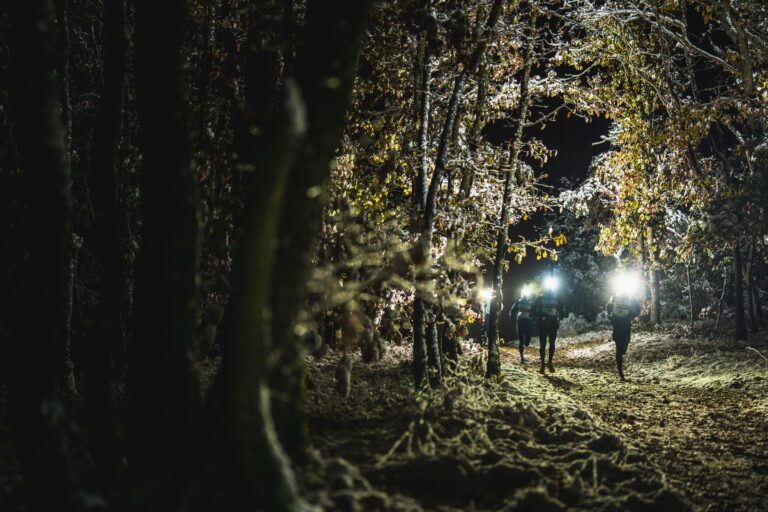 Courir à l’heure d’hiver : comment continuer à courir quand il fait nuit ?